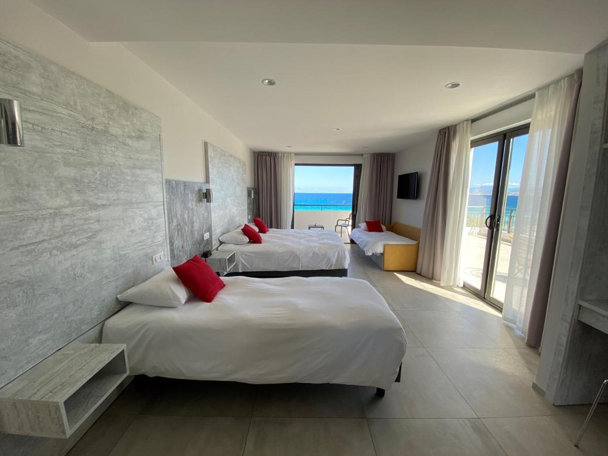 L'isula Marina Hotel L'Ile-Rousse (Corsica)